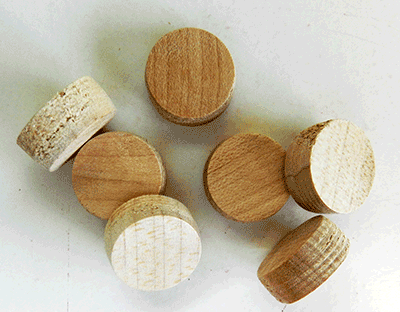 Maple - Side Grain Stair Wood Plugs with Tapered Sides (3/4" Diameter, 5/16” Thick) - Per 5000 Wood Plugs - Wood Parts | Hole Plugs & Buttons - Bear Woods Supply