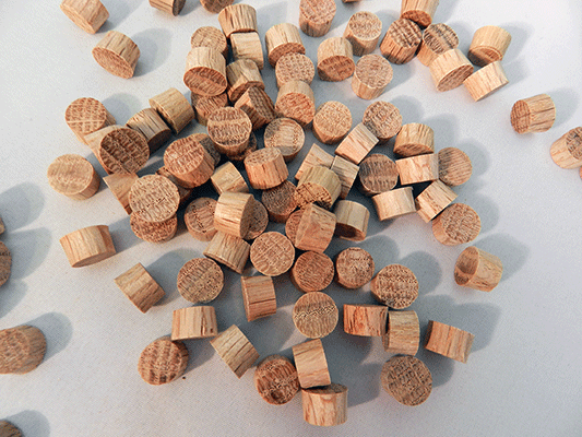 Oak Flat Head End Grain Wood Plugs (1/2in Diameter, 1/4in Thick) Per 5000 - Wood Parts | Hole Plugs & Buttons - Bear Woods Supply