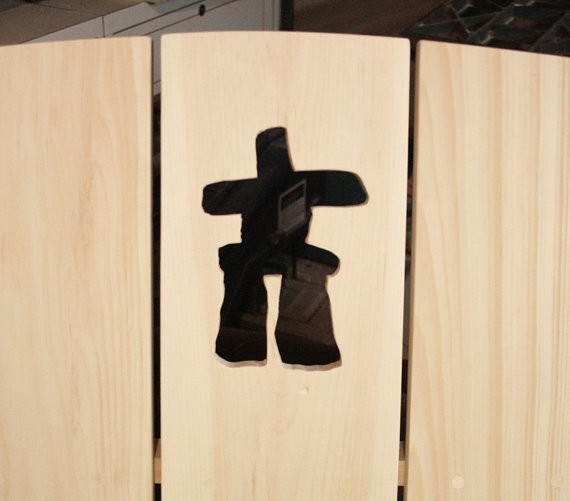 Cut-out-inukshuk-for-adirondack-loveseat-pattern.jpg
