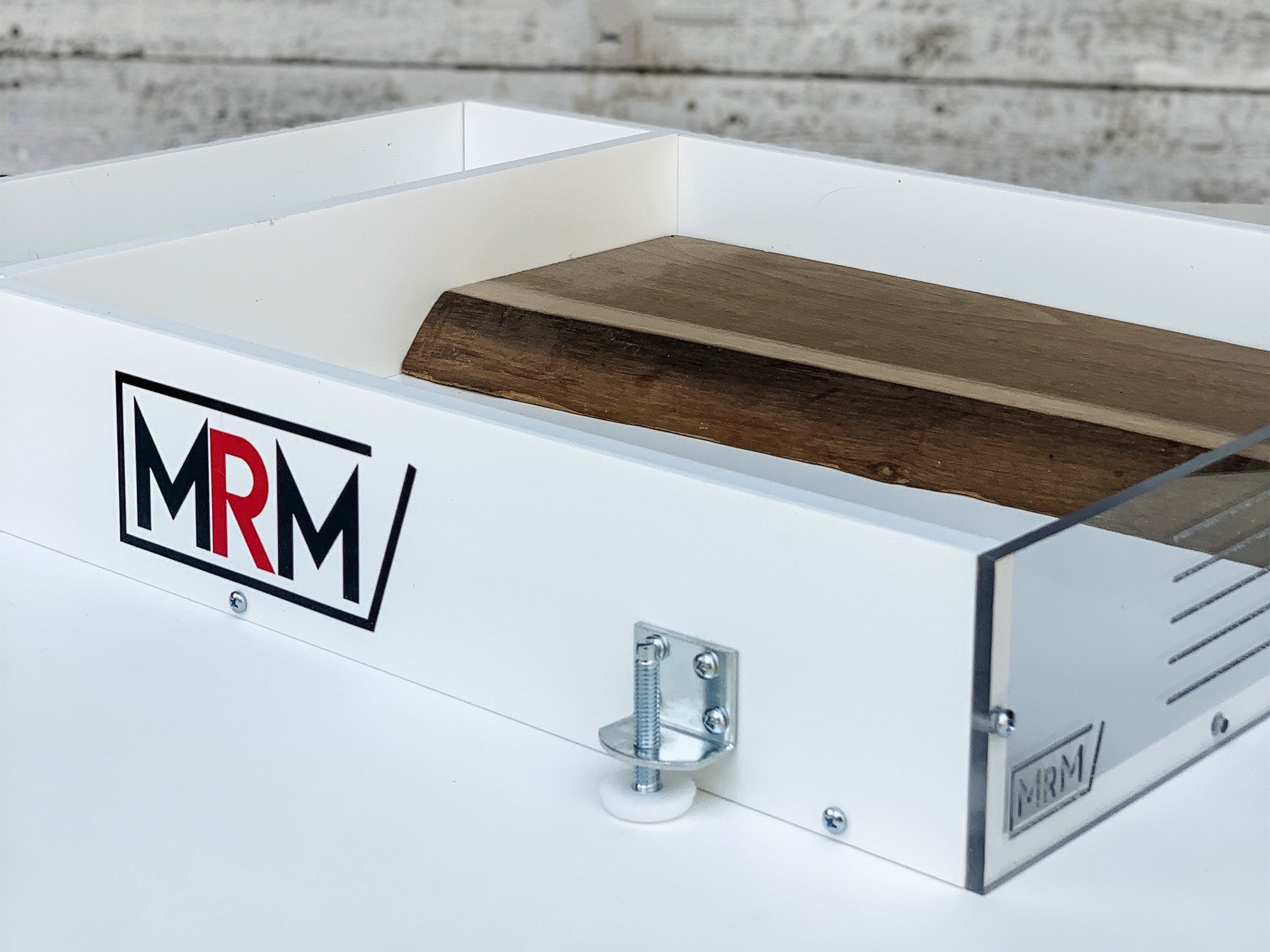 MRM-Divider-5.jpg