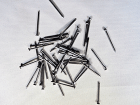 Nail 3/4" x 18 (19mm) (Per Bag of 100) - Hang & Hardware | Sawtooth Hangers - Bear Woods Supply
